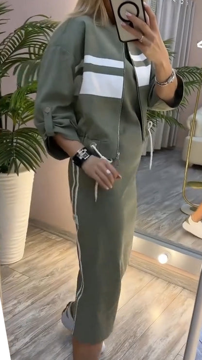 Daria - Rochie cu decolteu rotund și sacou chic