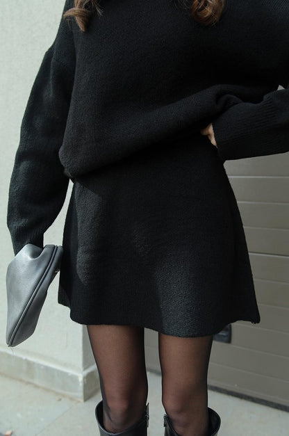 Alessia - Set Tricotat de Lux | Pulover + Fustă